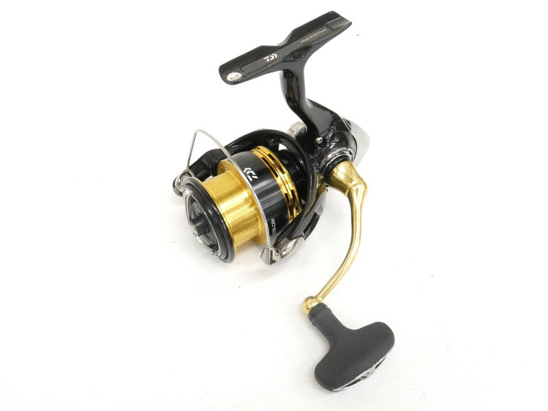 23レガリス LT3000-CXH – 中古釣具の買取・販売 イエローフィッシュ