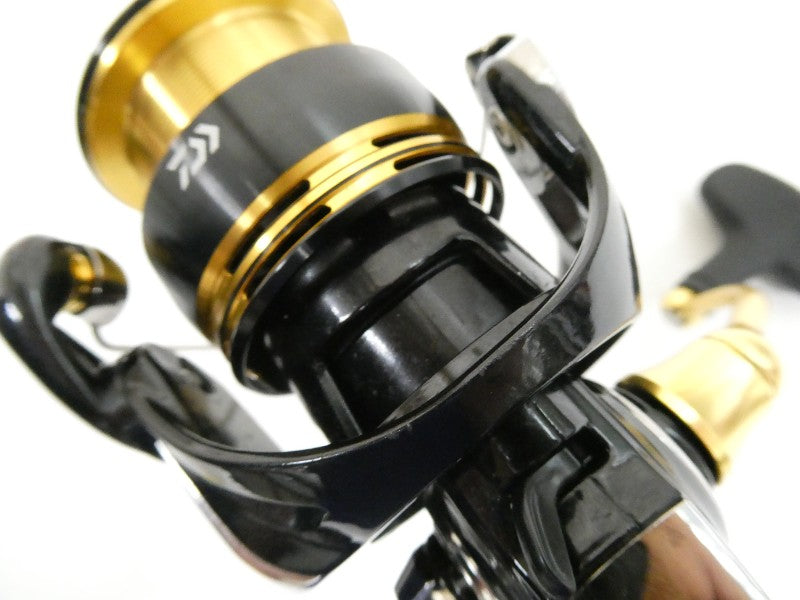 23レガリス LT3000-CXH – 中古釣具の買取・販売 イエローフィッシュ