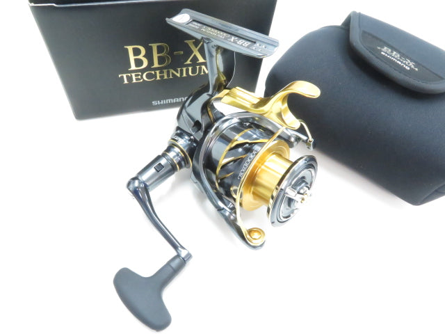 シマノ 21 BB-Xテクニウム C3000DXXG S 右 /SS031M 美品 メジナ