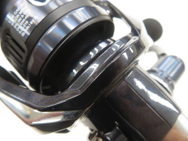 25ツインパワーXD C3000HG 極美品 シマノ(SHIMANO) 25 ツインパワー XD C3000HG 047885