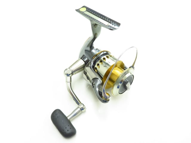 ５５％以上節約 SHIMANO STELLA C3000 04ステラ - フィッシング